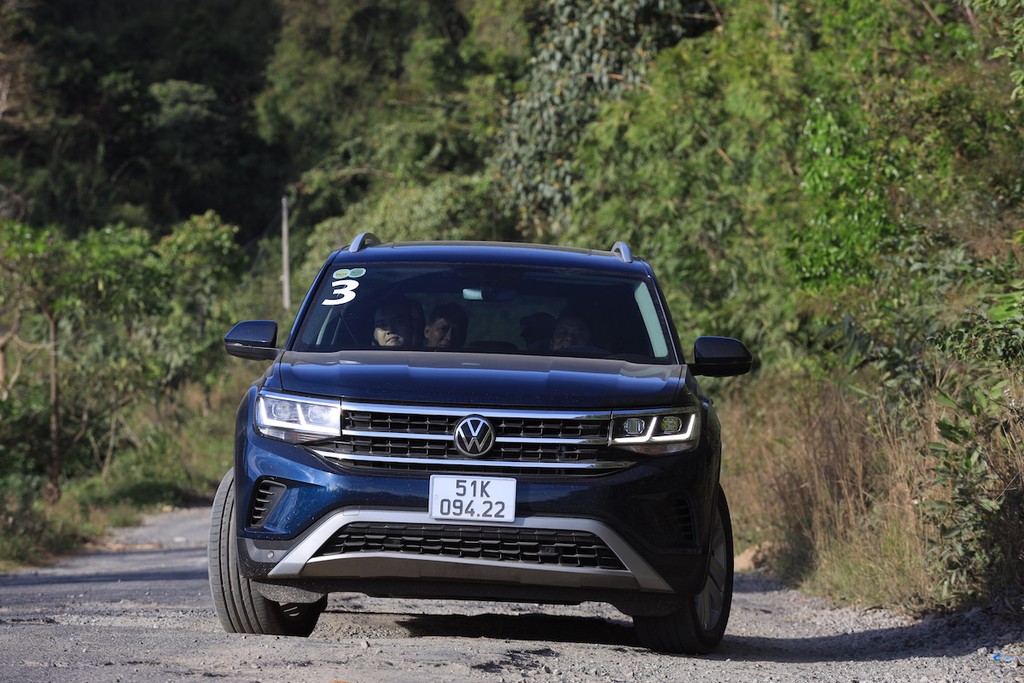 Lái thử Volkswagen Teramont lên Tây Nguyên: Giải đáp “ẩn số” về khả năng vận hành ảnh 5